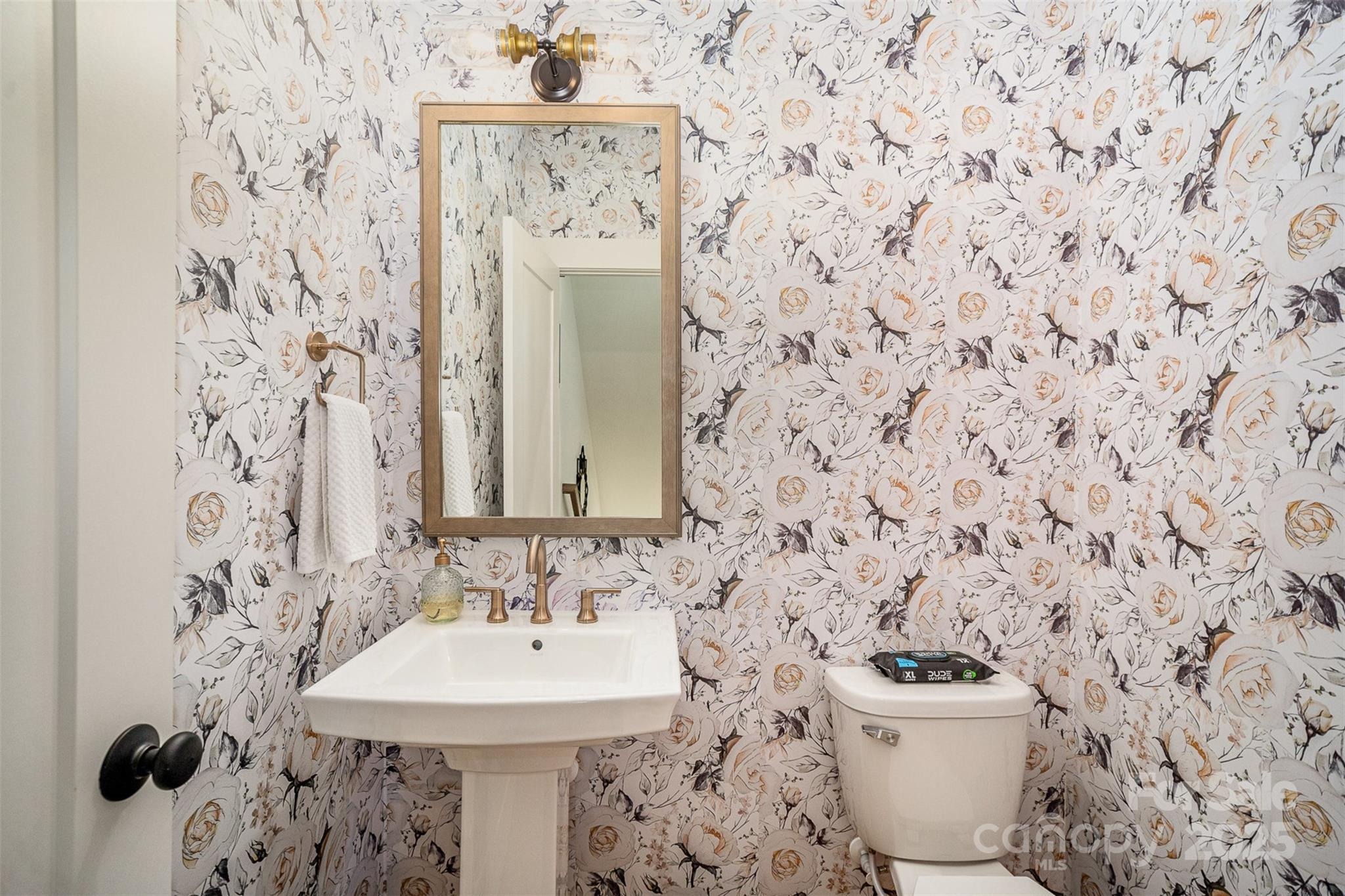 Kalex Ct, Charlotte, NC 28204 #1