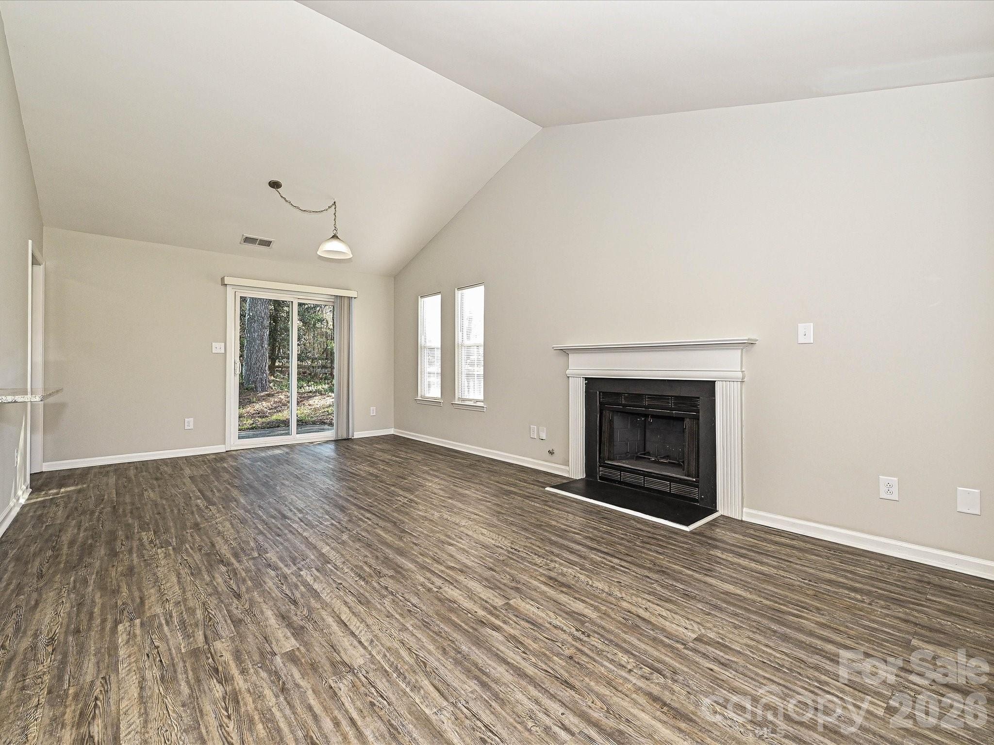 Eagles Landing Dr, Charlotte, NC 28214