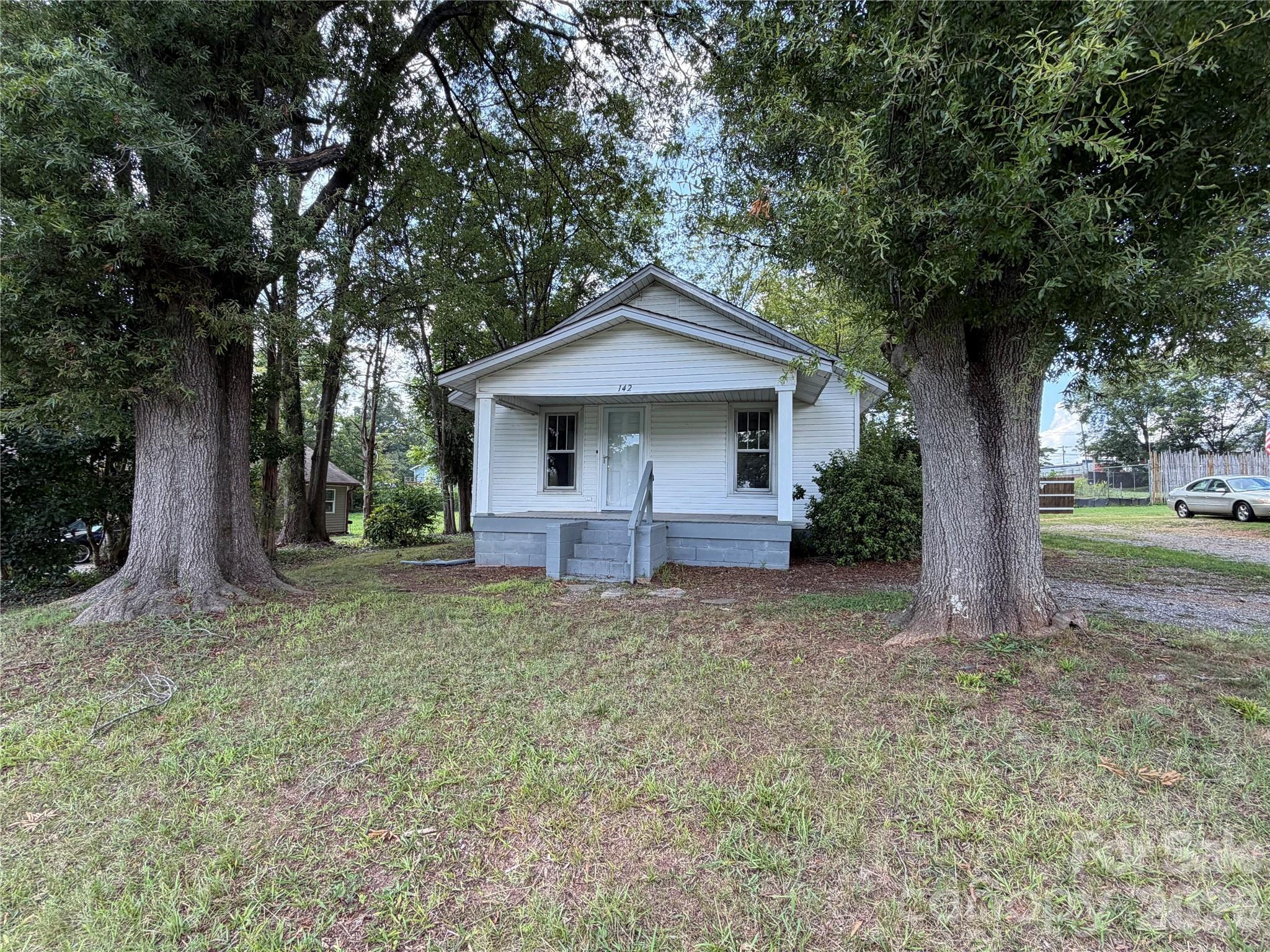 26th St, Hickory, NC 28602 #1