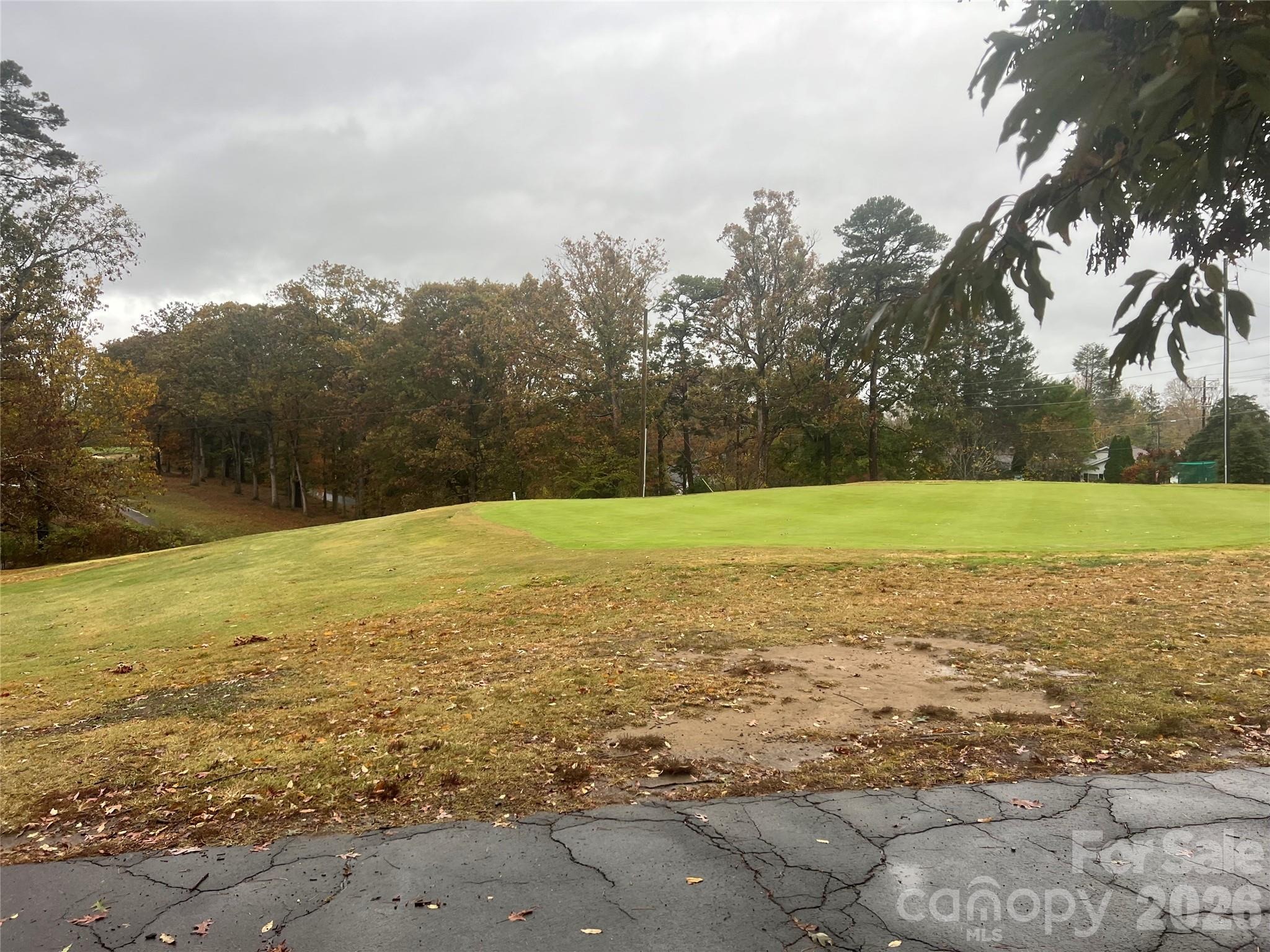 Governors View Rd, Asheville, NC 28805