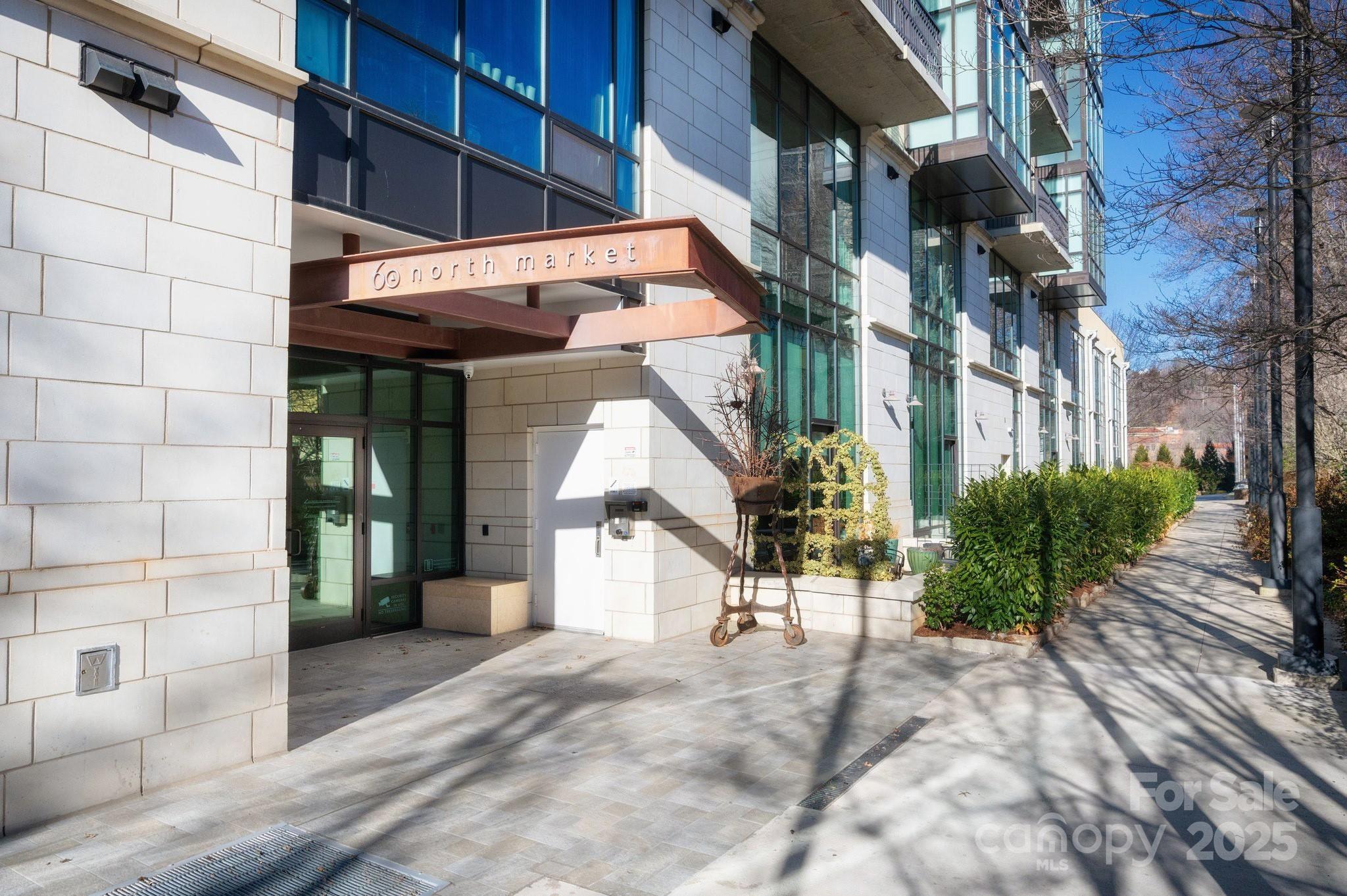 Market St, Asheville, NC 28801