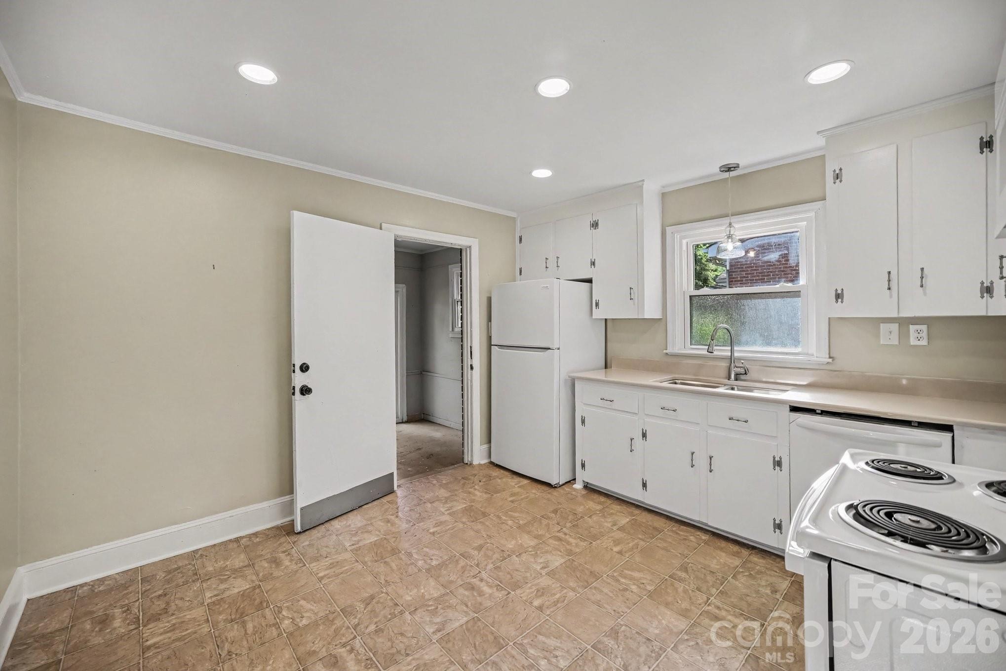 Bristol Dr, Charlotte, NC 28208 #1