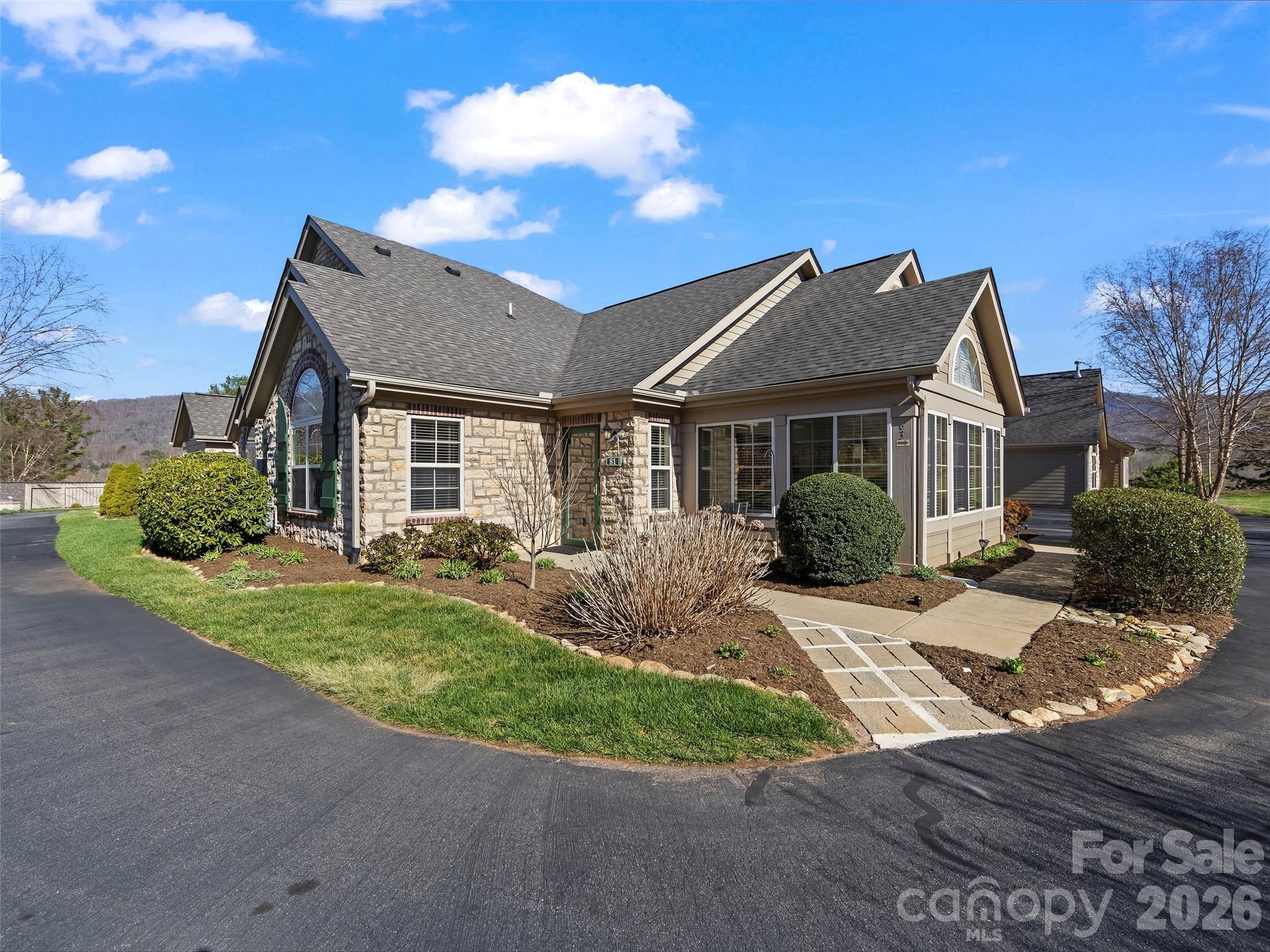 Outlook Cir, Swannanoa, NC 28778 #1