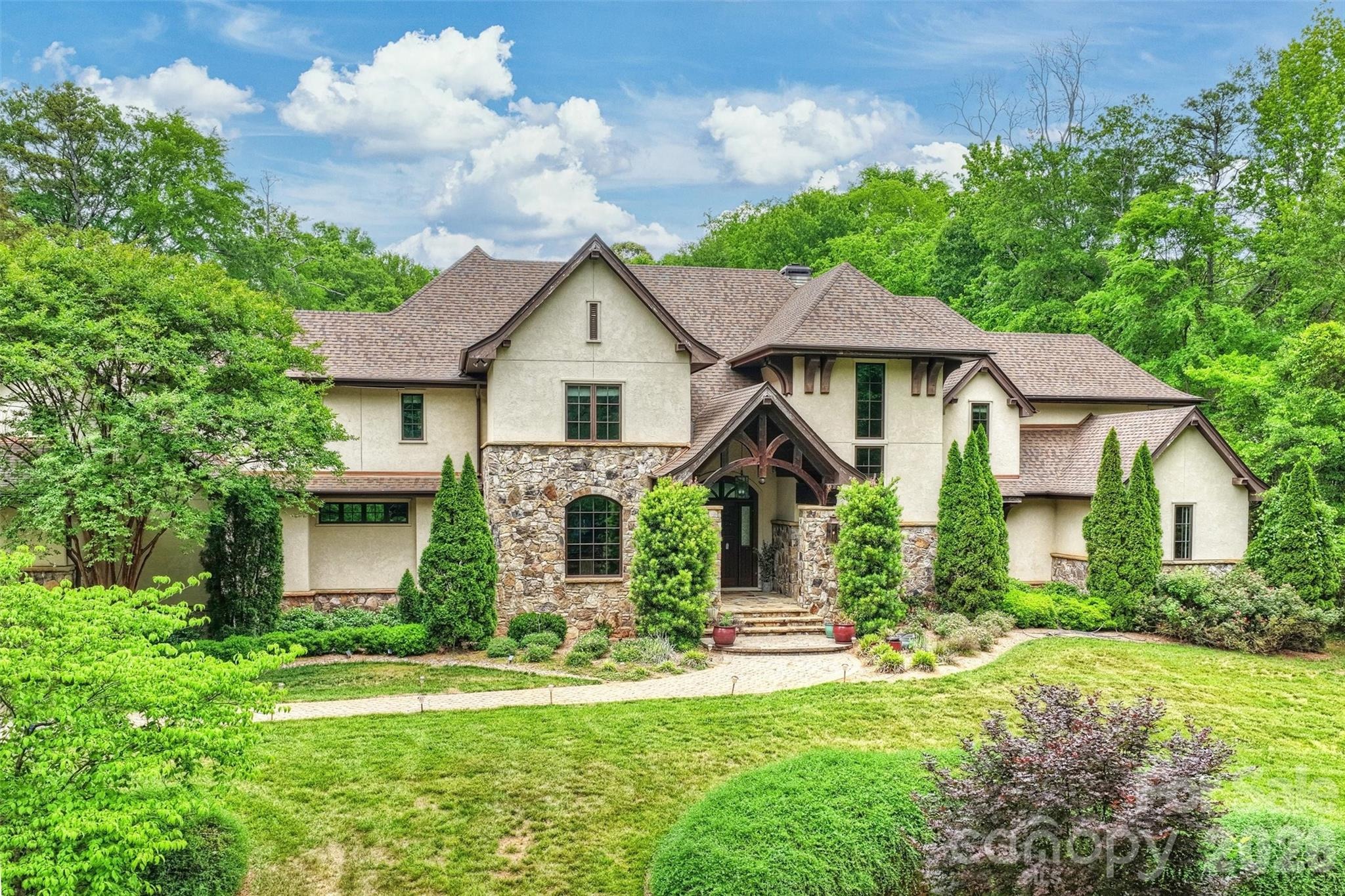 Carmel Park Dr, Charlotte, NC 28226