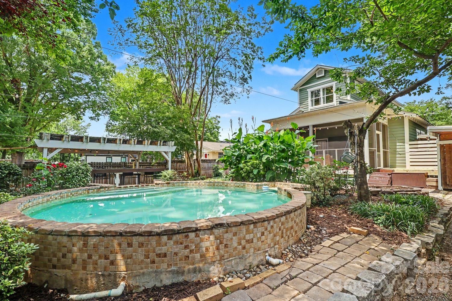 36th St, Charlotte, NC 28205