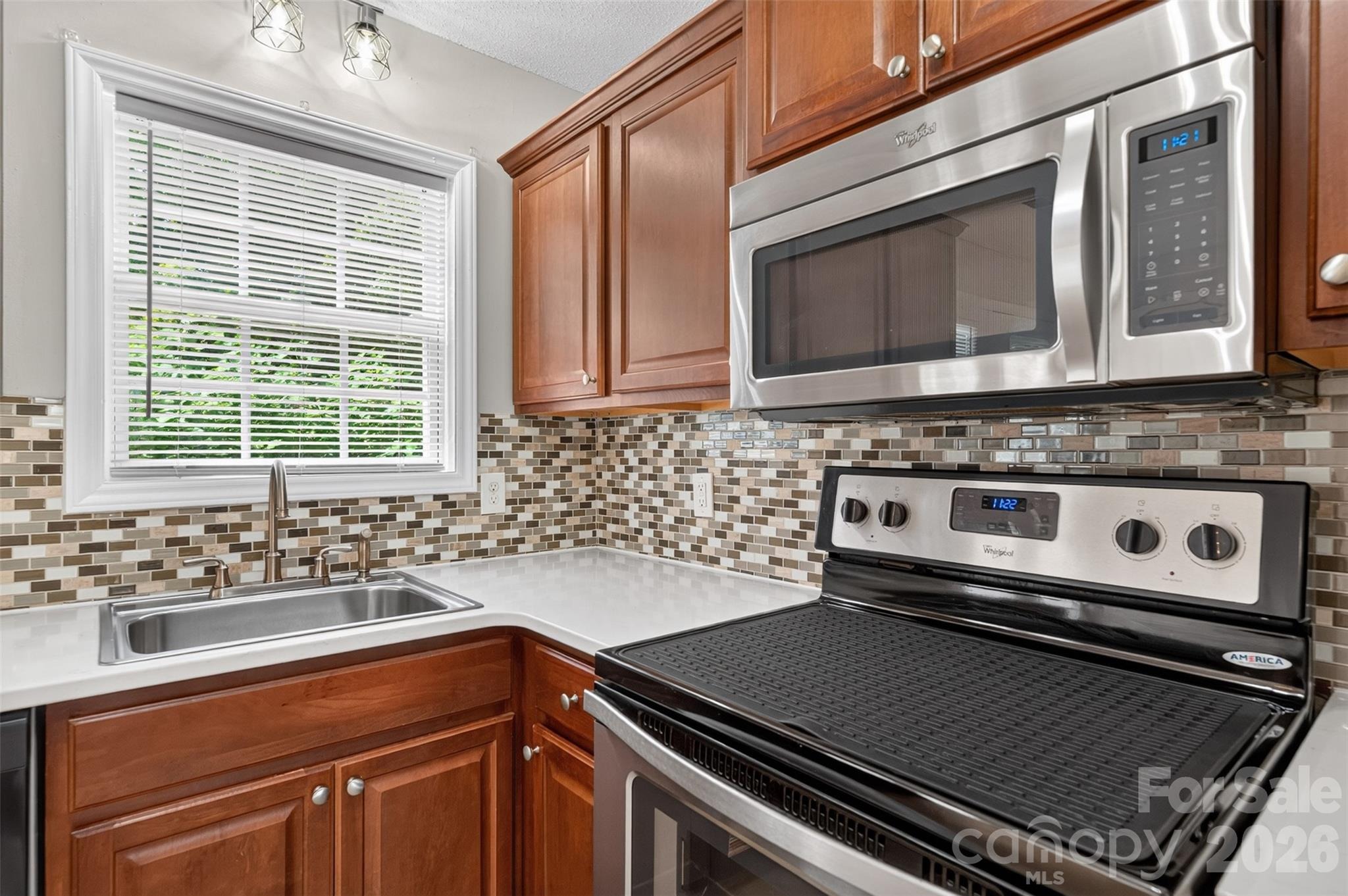 19th St, Hickory, NC 28601