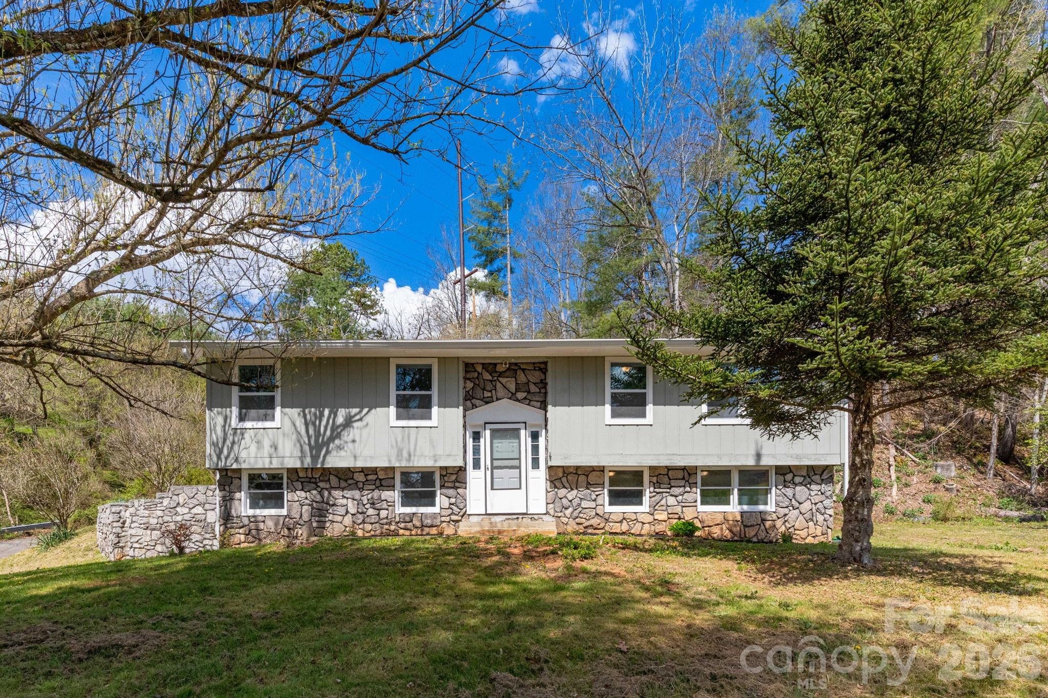 Us 23 Hwy, Mars Hill, NC 28754 #1