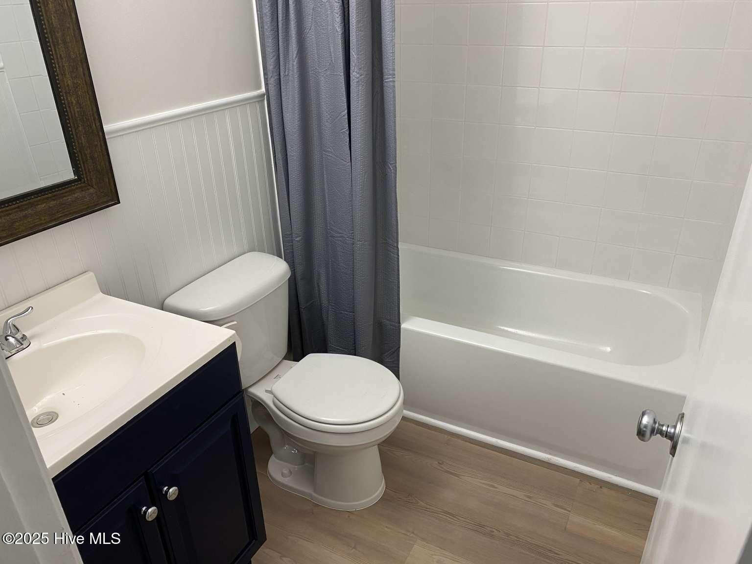 Mohawk Trl, Wilmington, NC 28409