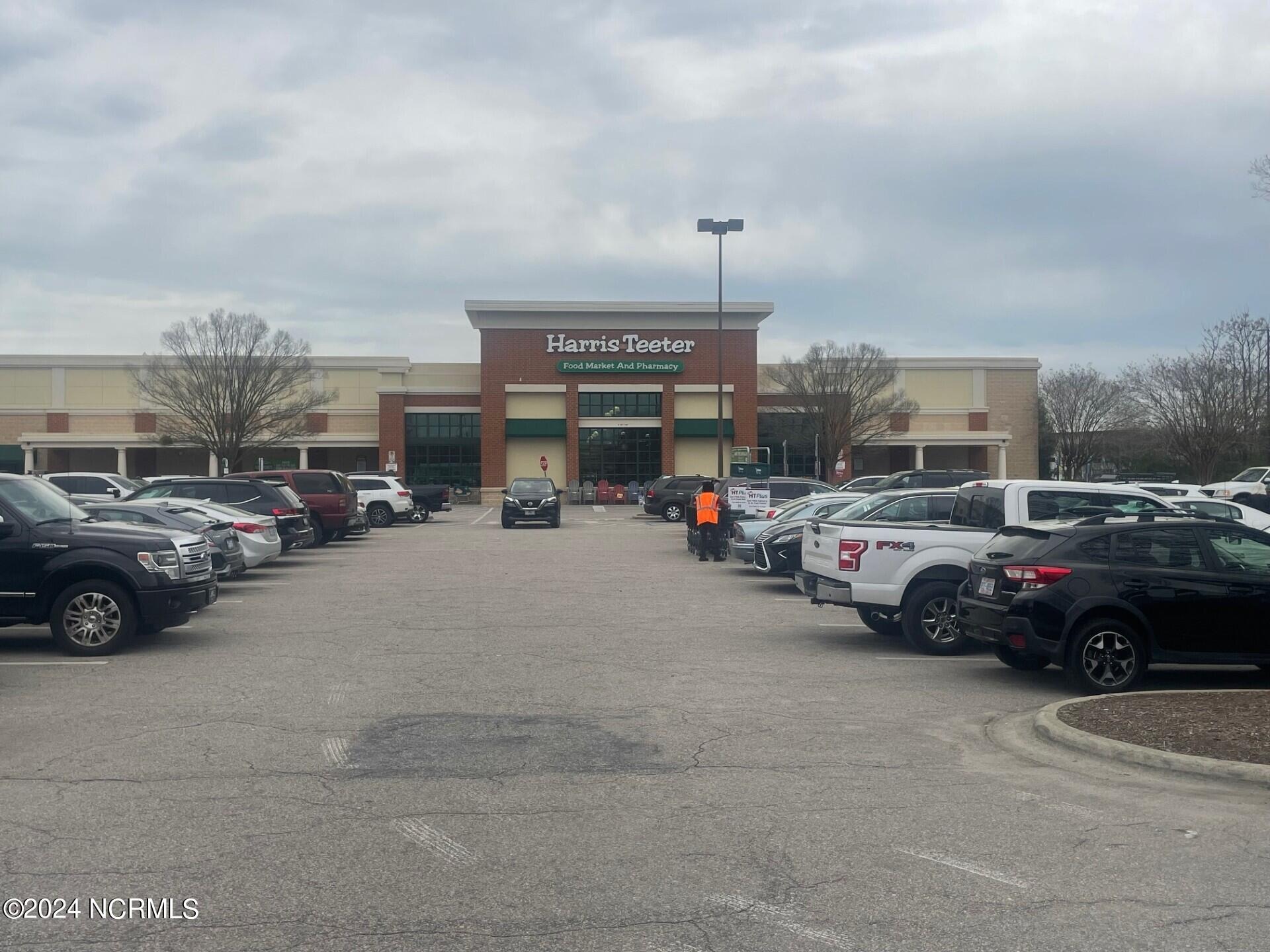 Tarmac Rd, Wilson, NC 27896