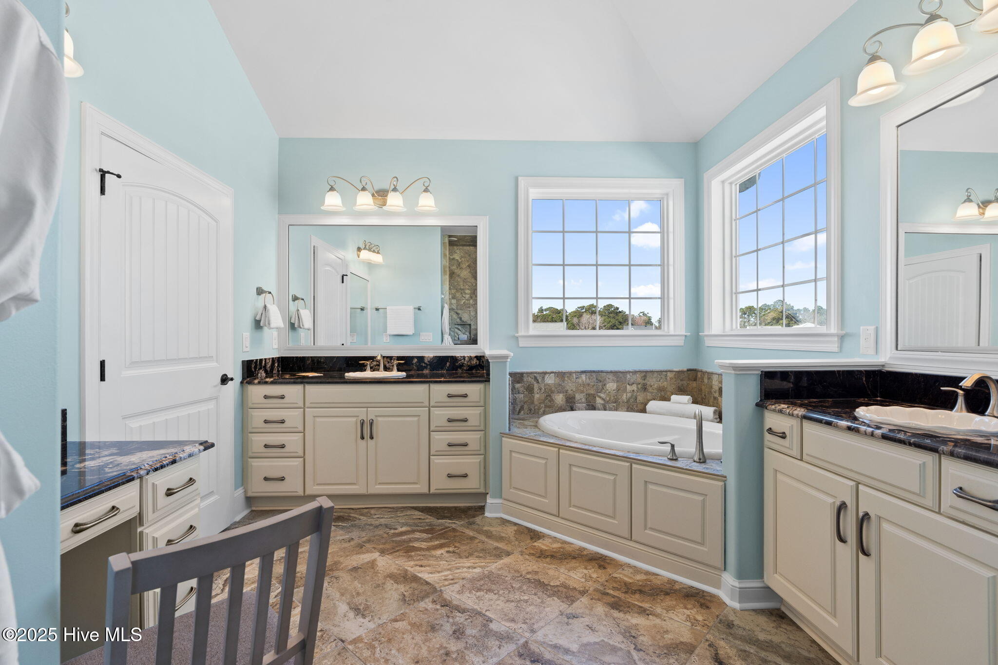 Long Bay Dr, Southport, NC 28461