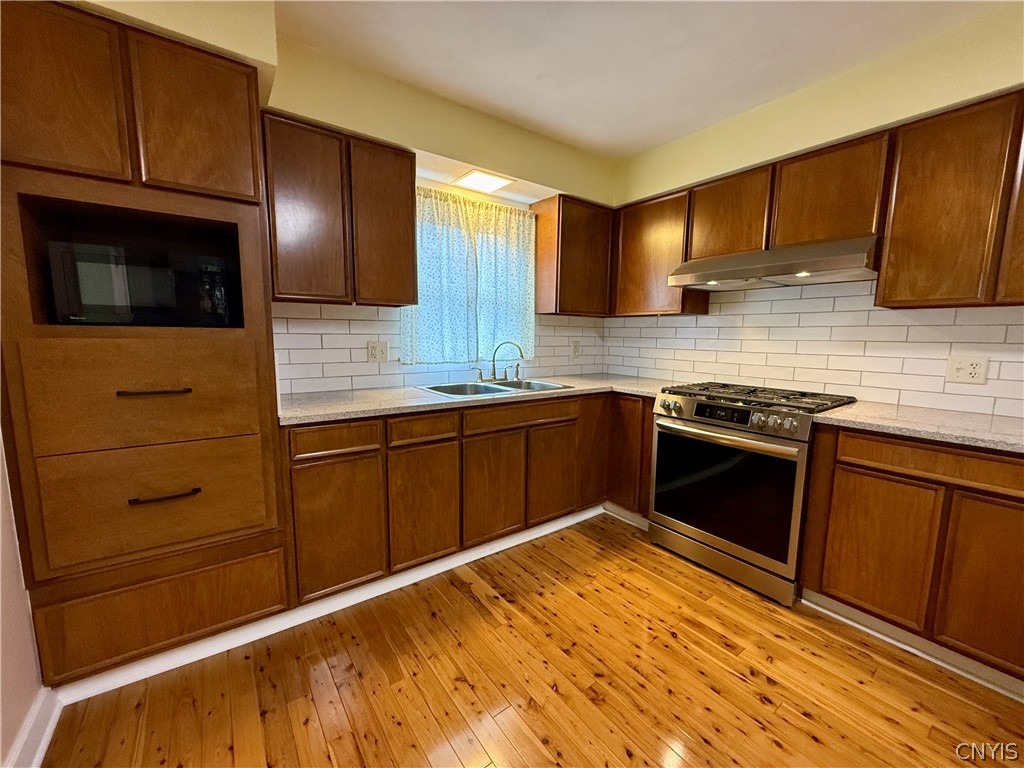 Weymouth Rd, Syracuse, NY 13205