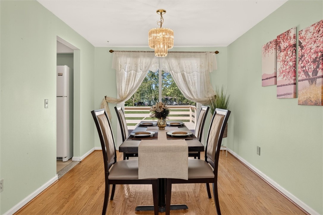 Kathy Dr, Pittsford, NY 14534