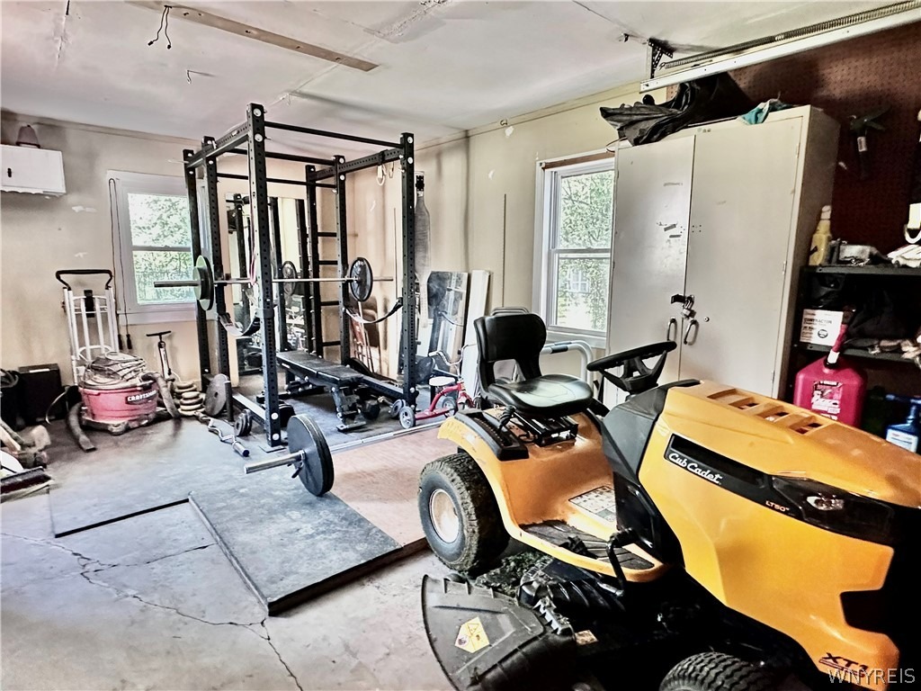 Berg Rd, Buffalo, NY 14218 #1