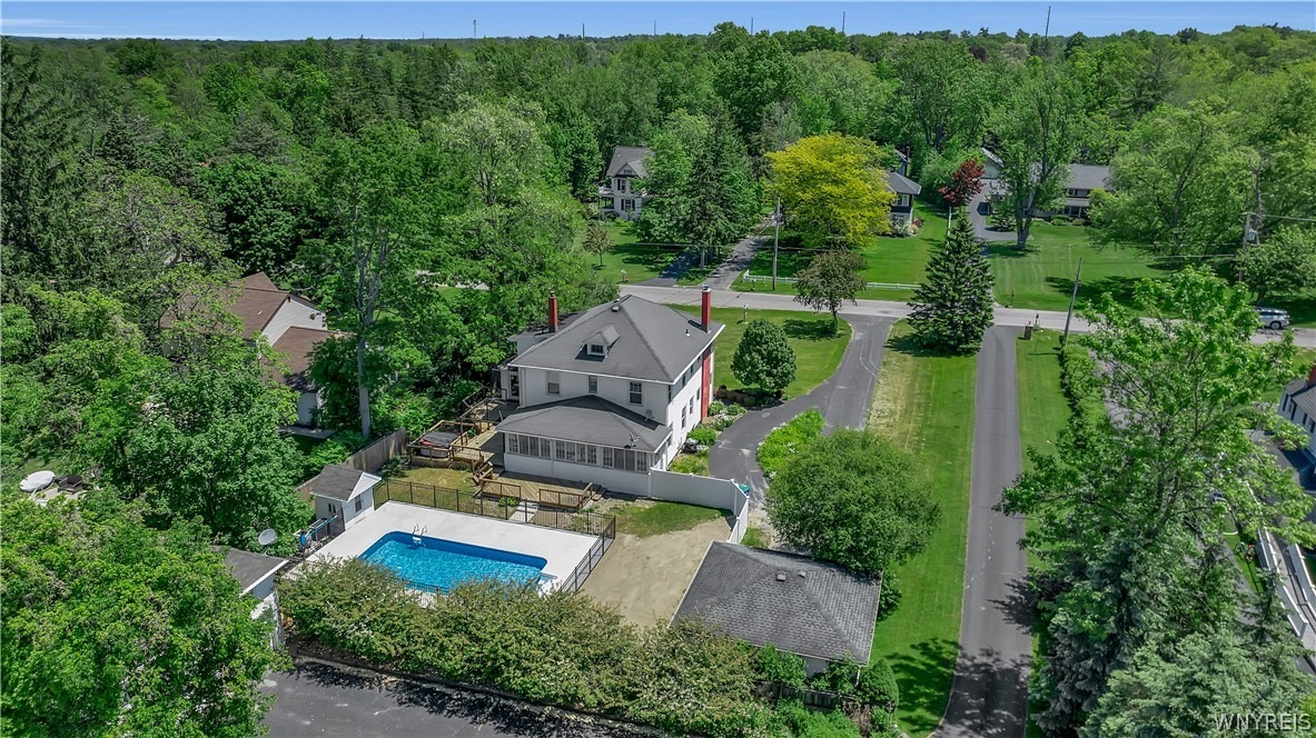 Columbia Ave, Hamburg, NY 14075