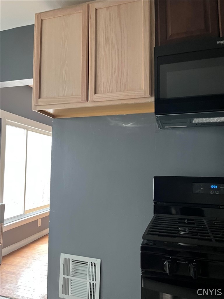 Midland Ave, Syracuse, NY 13205