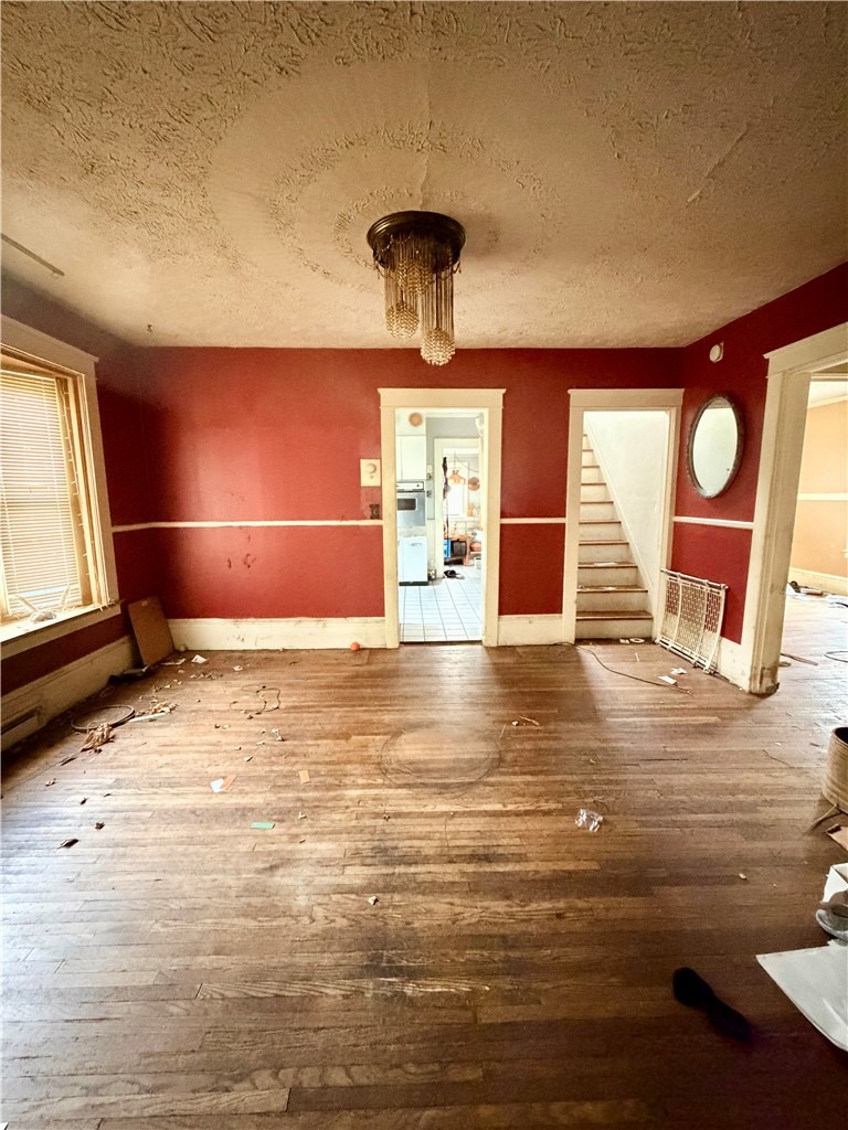 1st St, Elmira, NY 14905