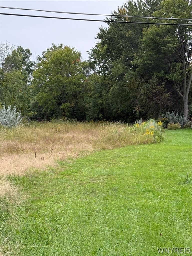 Sunset Dr, Grand Island, NY 14072