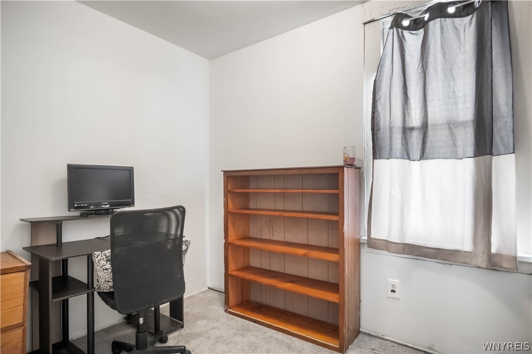 Ogden St, Buffalo, NY 14212
