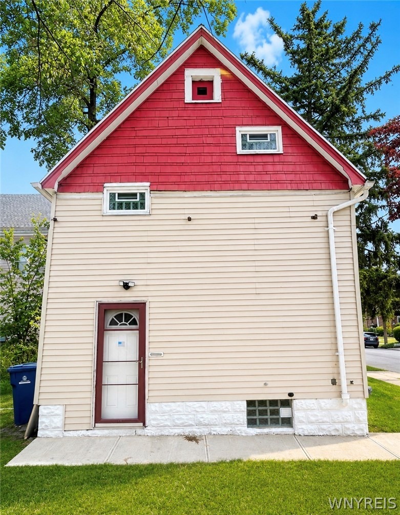 Hedley Pl, Buffalo, NY 14208