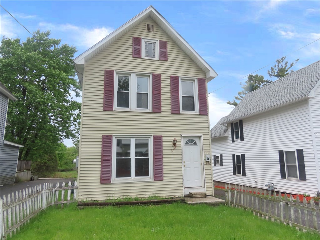 Portage St, Watertown, NY 13601