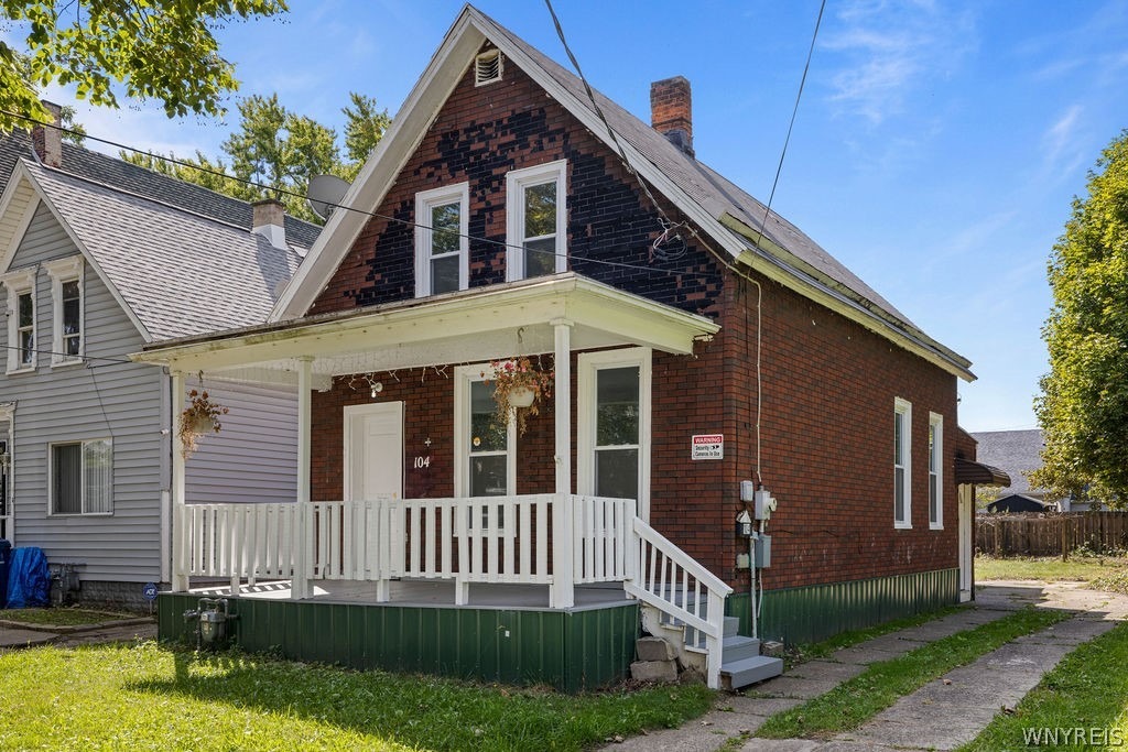 Pershing Ave, Buffalo, NY 14211