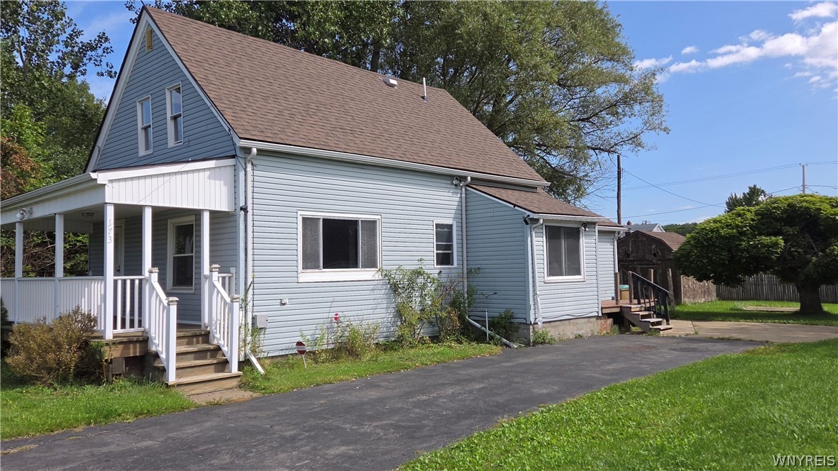 Girard Ave, Cheektowaga, NY 14227