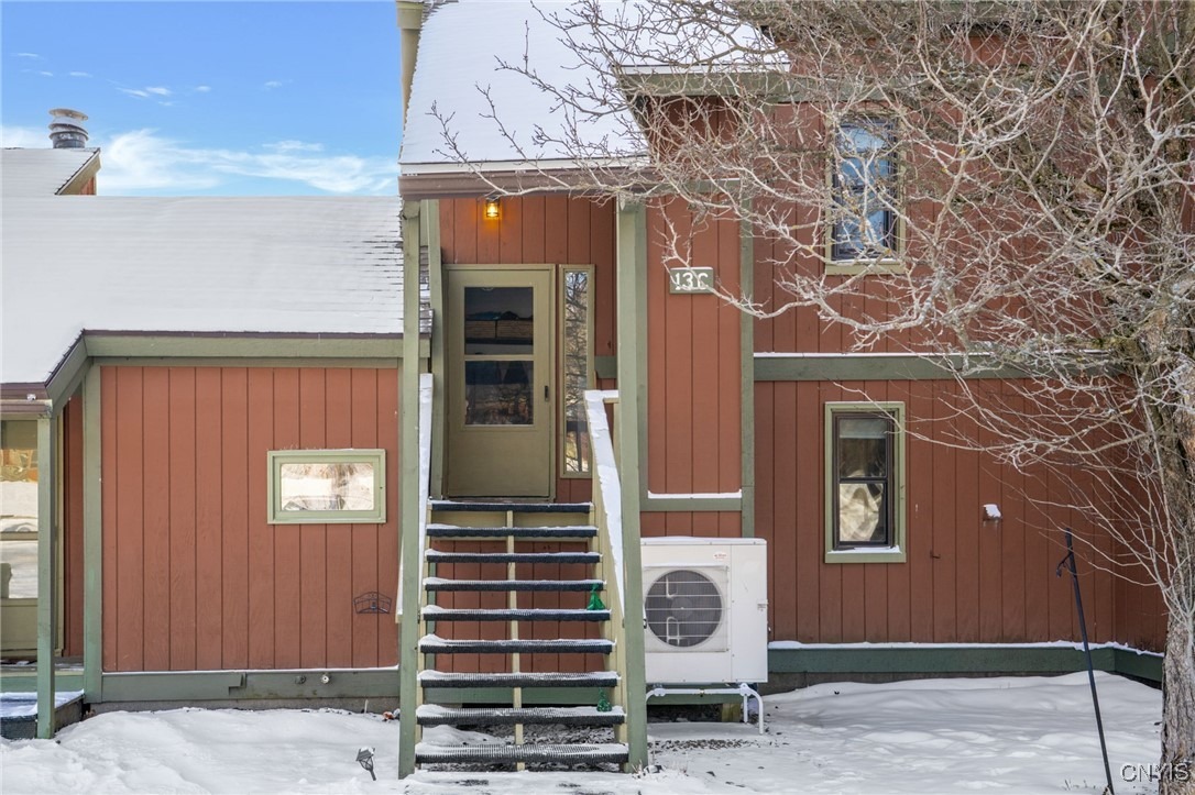Alpha Cir, Cortland, NY 13045