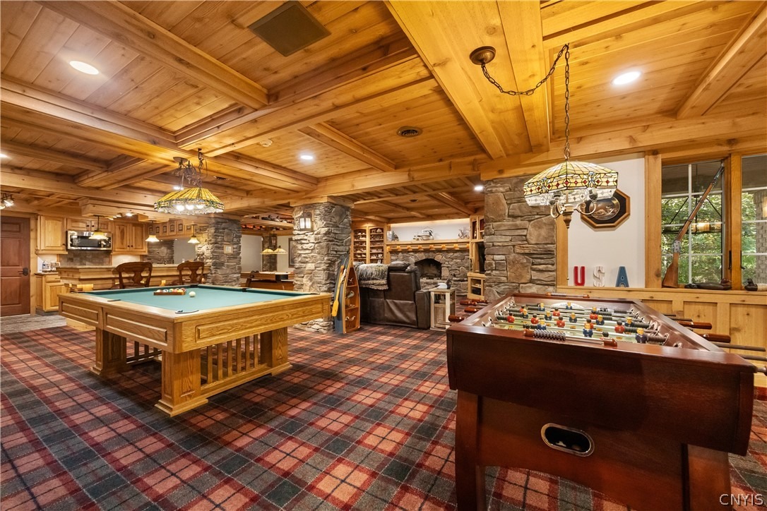 Knighthood Cir, Fayetteville, NY 13066