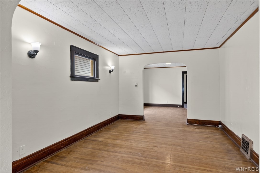 Hewitt Ave, Buffalo, NY 14215 #1