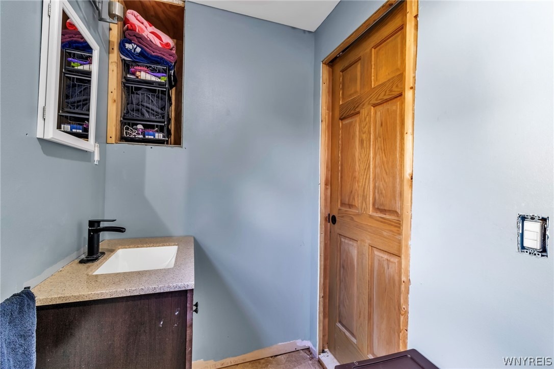 Franklin St, Sanborn, NY 14132
