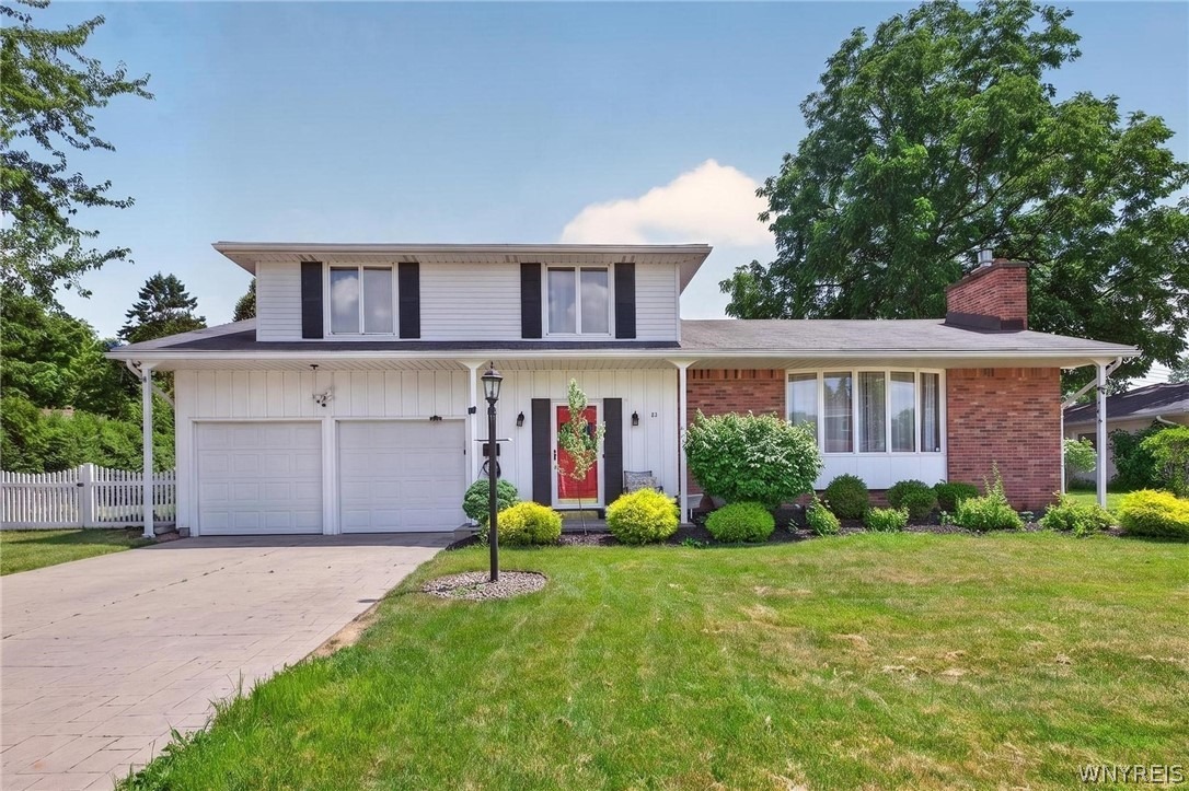 Gregory Dr, Buffalo, NY 14224