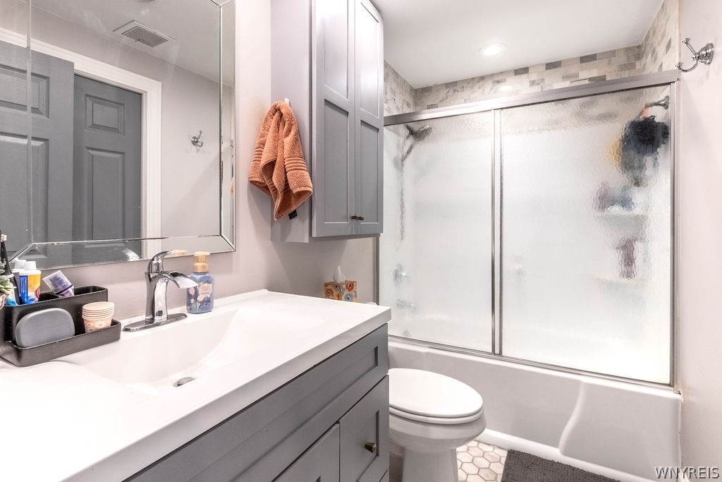 Youngs Rd, Buffalo, NY 14221 #1