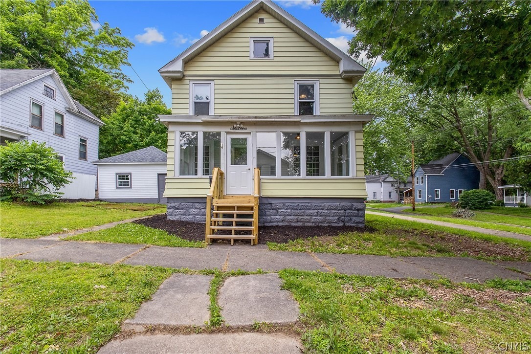 5th St, Fulton, NY 13069