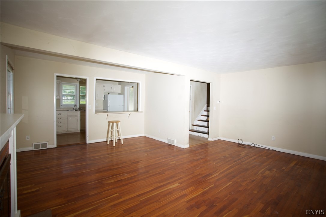 Pembrook Dr, Fayetteville, NY 13066