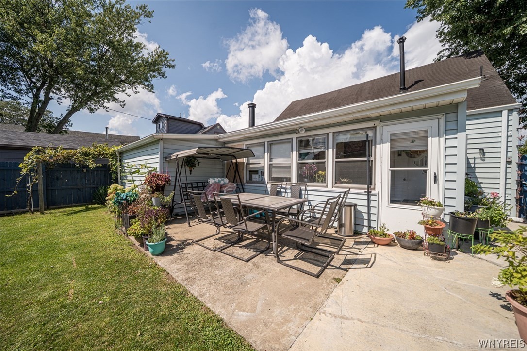 Gardenvale Dr, Buffalo, NY 14225