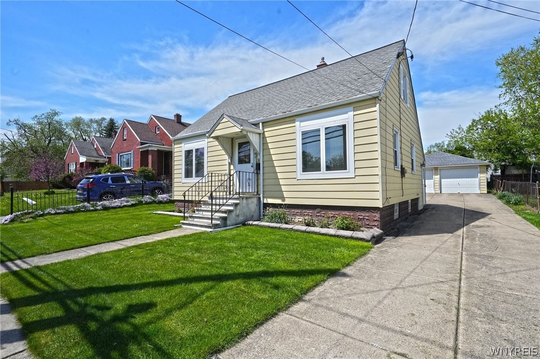 Orchard Ave, Buffalo, NY 14219