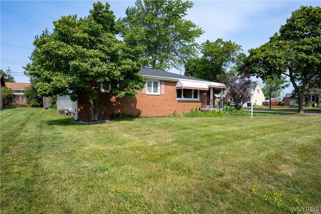 Margaret Rd, Buffalo, NY 14226
