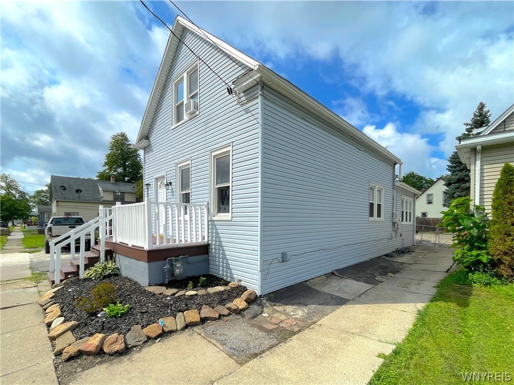 Alpine Pl, Buffalo, NY 14225 #1