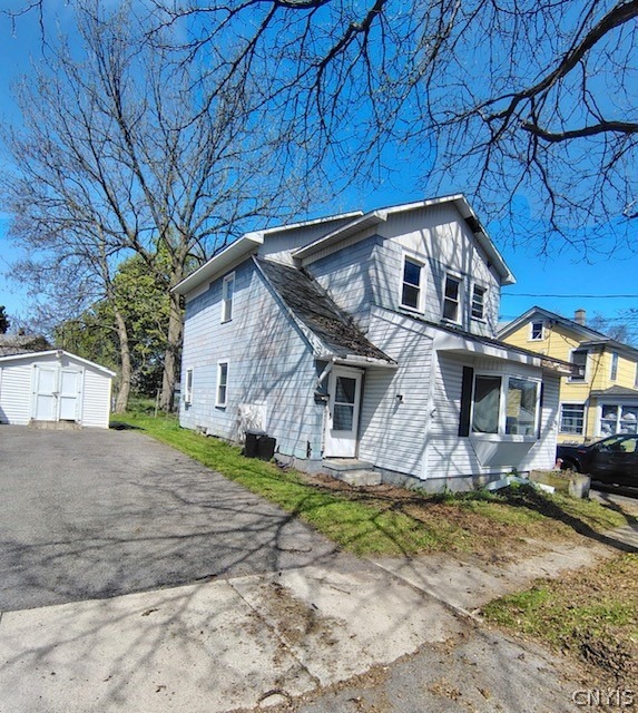 1st St, Fulton, NY 13069