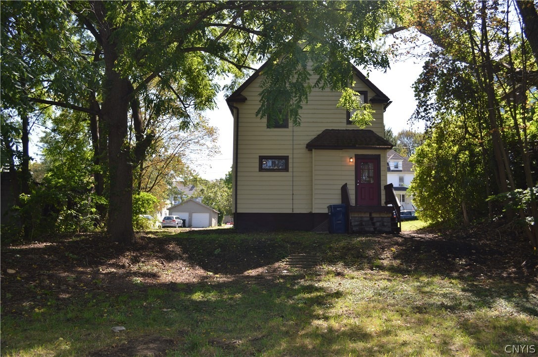 Gordon Ave, Syracuse, NY 13207