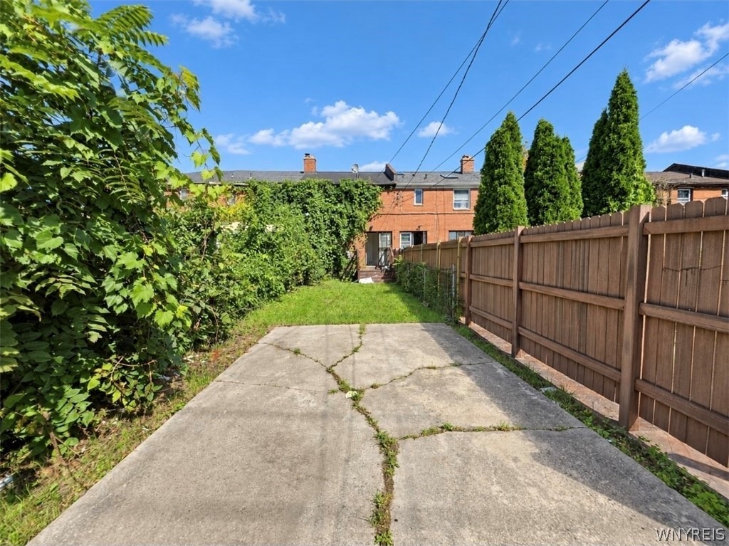 Bennett Village Ter, Buffalo, NY 14214 #1