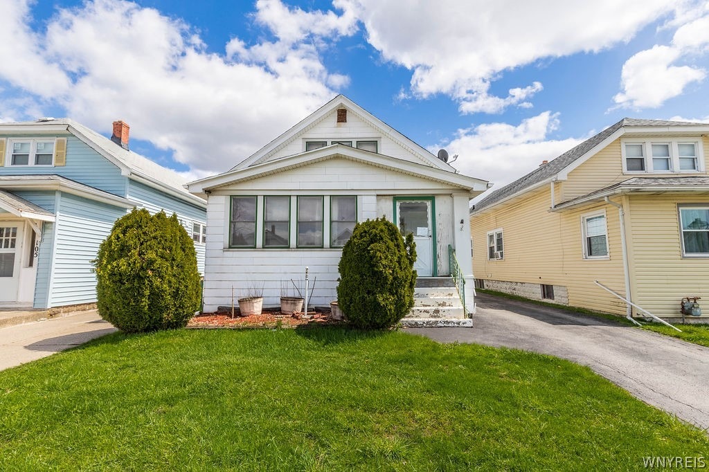 Eggert Rd, Buffalo, NY 14215