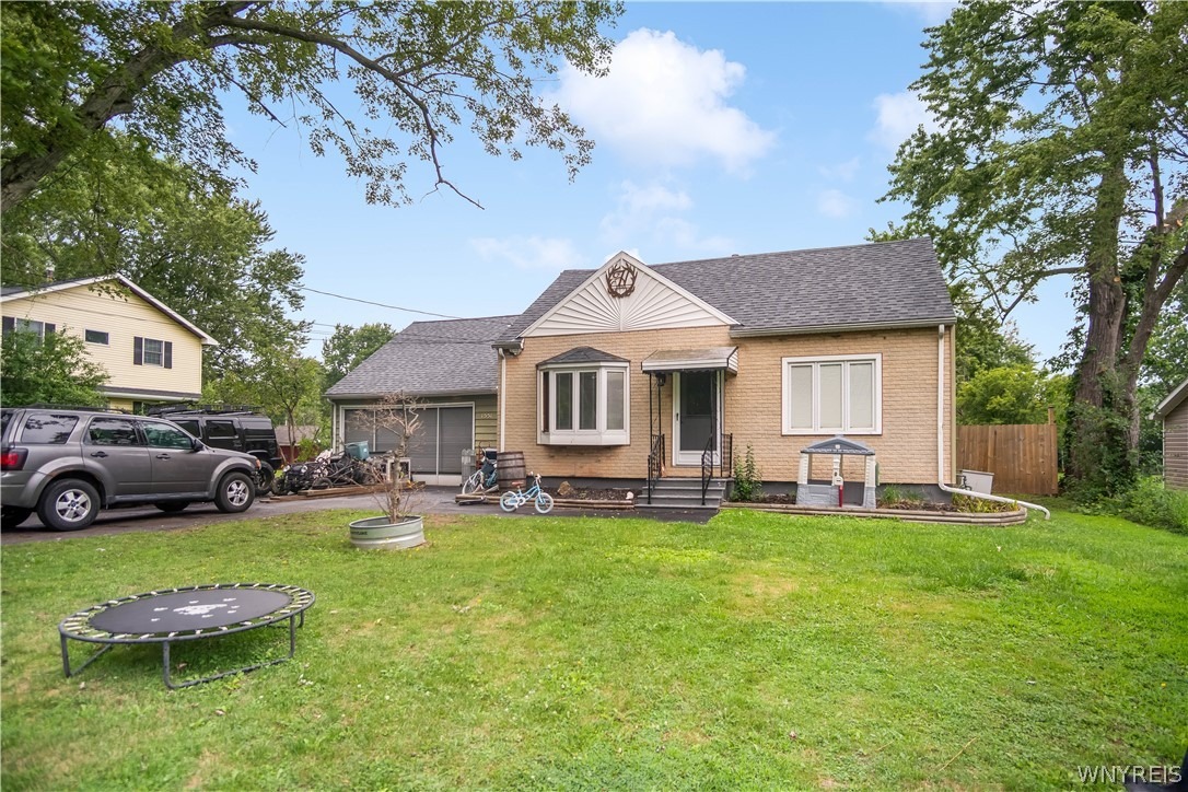 Cox Rd, Grand Island, NY 14072