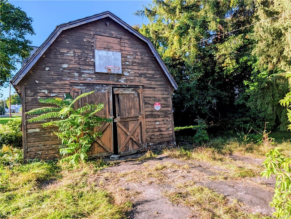 Gray St, Elmira, NY 14905