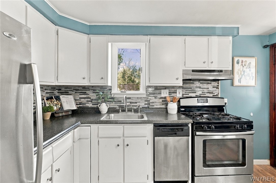 Roesch Ave, Buffalo, NY 14207