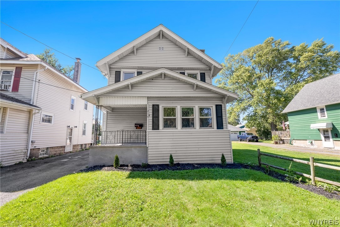 79th St, Niagara Falls, NY 14304