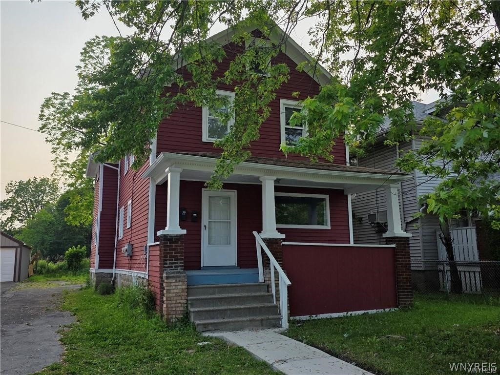 16th St, Niagara Falls, NY 14305