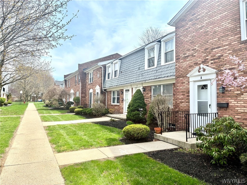 Hamlin Sq, Buffalo, NY 14221 #1