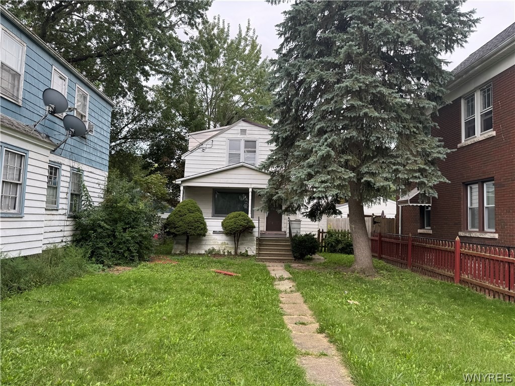 Michigan Ave, Niagara Falls, NY 14305