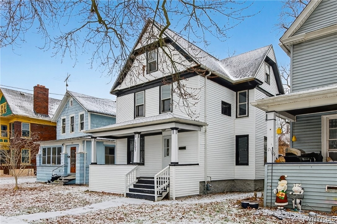 Niagara Ave, Niagara Falls, NY 14305